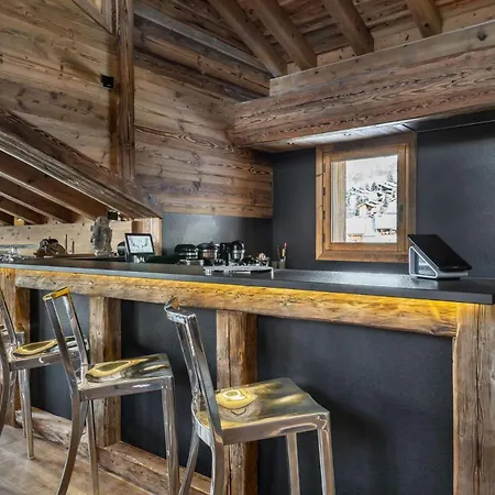 Chalet Alpine Sanctuary: Chalet Hideaway Arosa
