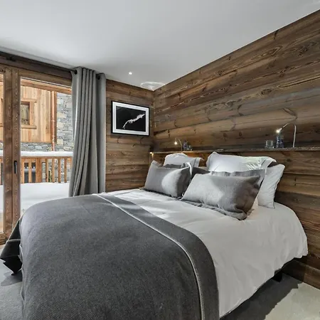 Alpine Sanctuary: Chalet Hideaway בקתה